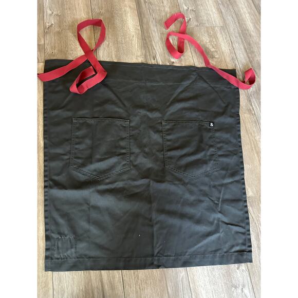 Hedley & Bennett Bistro Apron Charcoal Gray with Maroon Straps - Picture 8 of 10